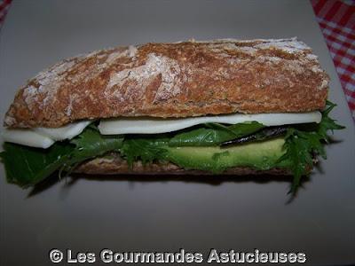 Sandwich végétarien gourmand (baguette fait-maison)