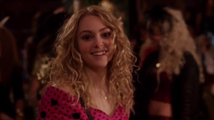 Pilote: The Carrie Diaries