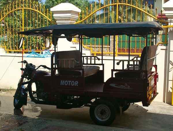Cambodgetour tuktuk SangkerVilla