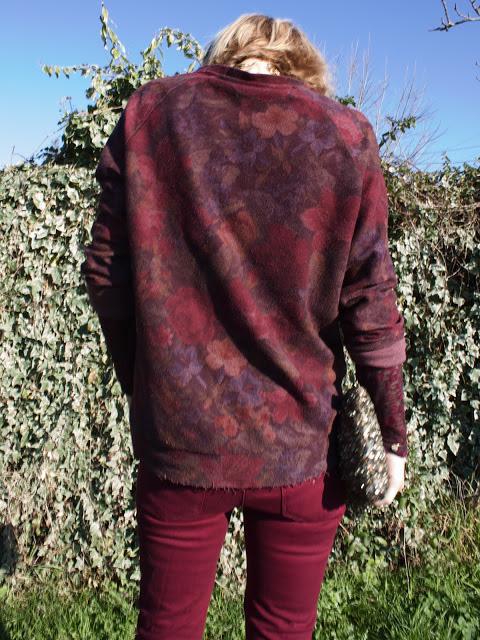 CARESSE TOI LES CHEVEUX