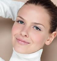 collection hiver 2013 UNE frosty eyeshadows et Glimmer Lips Balm rose