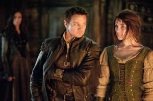 hansel-and-gretel-witch-hunters-jeremy-renner-gemma-arterton1