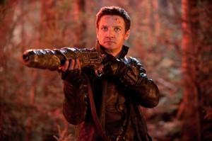 jeremy-renner-hansel-and-gretel-witch-hunters1