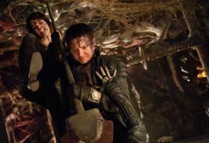 hansel-and-gretel-witch-hunters-gemma-arterton-jeremy-renner-image
