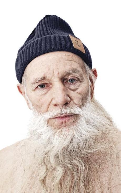 C'est maintenant officiel La poésie a pris le maquis tard...