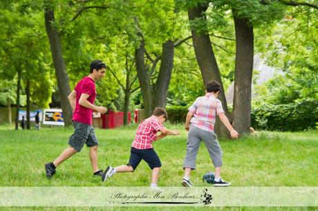 Photographe sur Paris – Bois de Vincennes – Portrait de famille lifestyle – Olivier et ses enfants