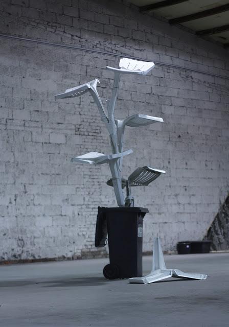 bertloeschner-monobloc-plastic-flower Longue vie aux chaises de jardin