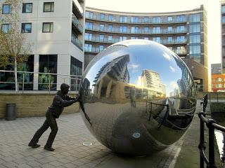 Les boules géantes de Leeds et le portrait de Harrogate