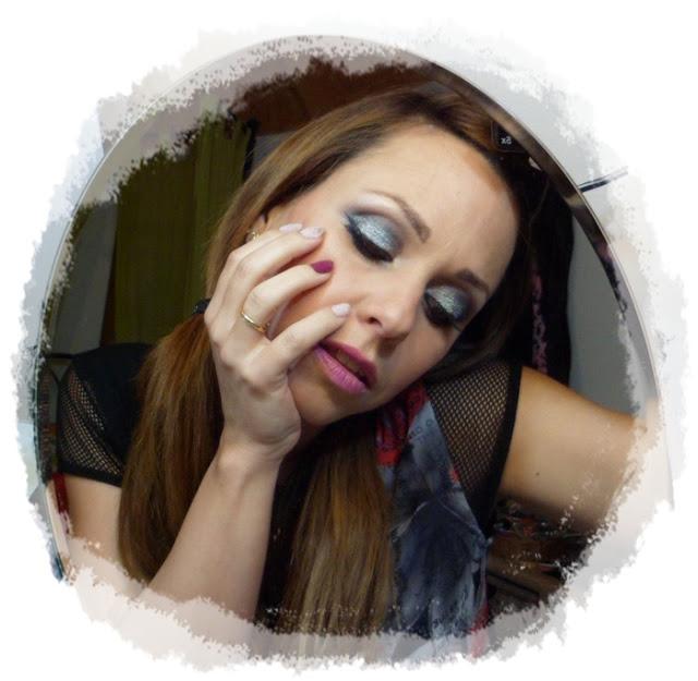 Un makeup argenté et pailleté pour le Réveillon, ça vous dit ?  [Tuto Vidéo]