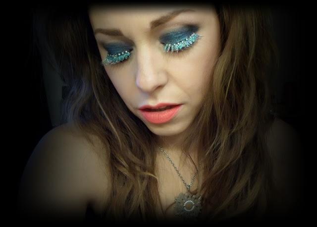 Mes Faux-cils pour les Fêtes, je les fais moi-même !