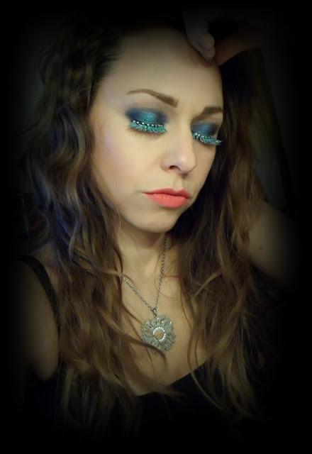 Mes Faux-cils pour les Fêtes, je les fais moi-même !