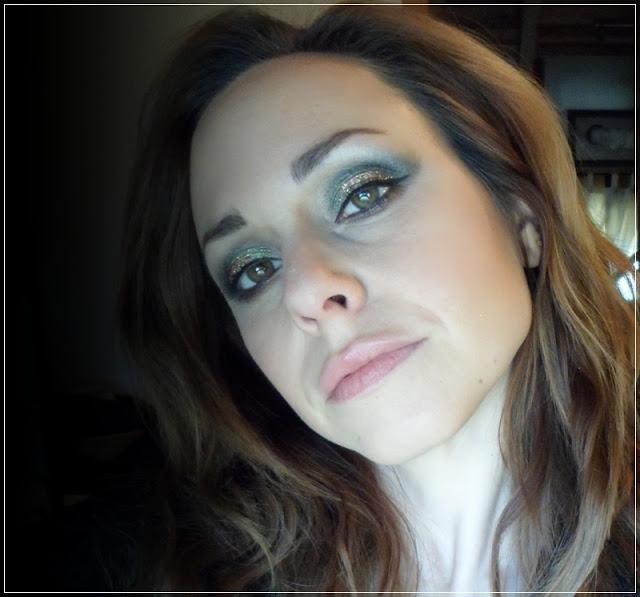 Un make-up de Fêtes avec tout plein de paillettes !! [Tuto Vidéo]