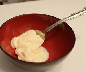 Traitement - soin mayonnaise pour les cheveux