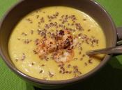 Velouté courge butternut curry lait coco crevettes Butternut squash cream soup with milk, spicy shrimps