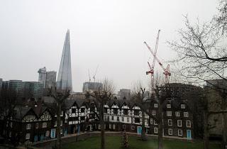 Encombrer le paysage de Londres... avec du vide!