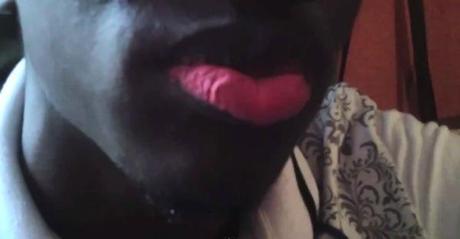 Nigerian men pink lips / Nigéria des hommes qui se maquillent, se tattouent les lèvres