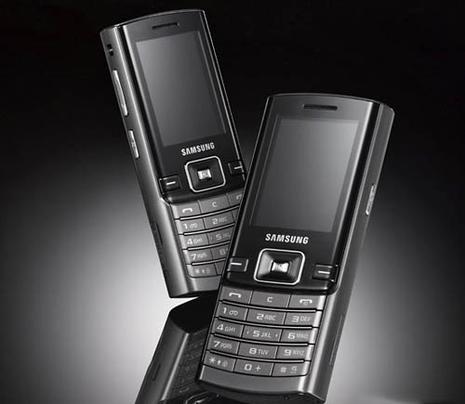 Samsung D780 Duos