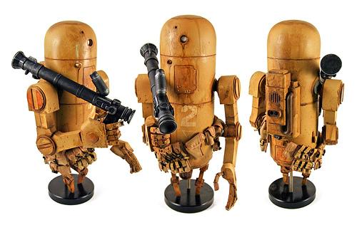 Bertie WWR Robot by Ashley Wood