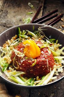 Et si la cuisine du pays du matin calme était notre prochaine découverte… Petit voyage dans la cuisine coréenne, le Yukhoe un tartare diablement parfumé !