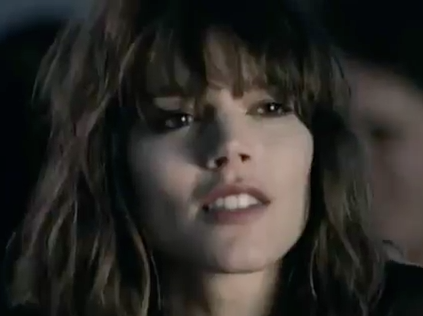 Fille de Pub : Valentino Valentina Capture-d-ecran-2013-01-31-a-14.35.58.png