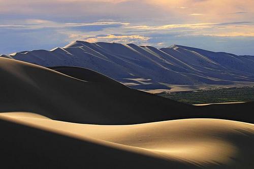La-Mongolie-le-desert-de-Gobi-485x728