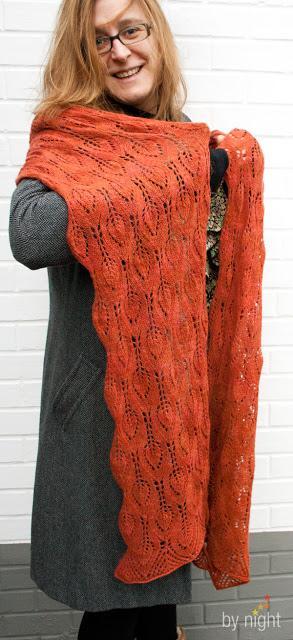 Défi 13 dernière: spring leaves scarf