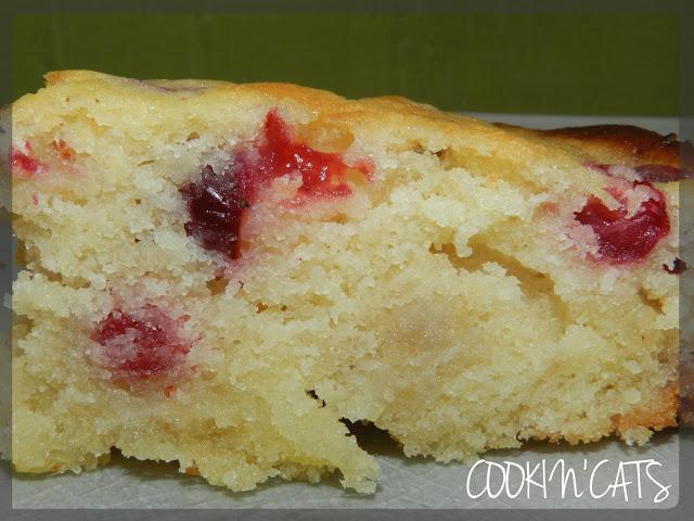 MUFFINS BANANE, CHOCOLAT BLANC ET CRANBERRY FRAICHE