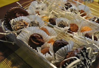 Truffes à l'Amaretto, aux amandes et à la pâte d'amandes