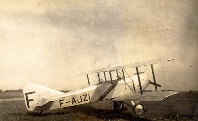 Bureau de l'Aéroclub de Normandie en 1932 Bureau de l'Aéroclub de Normandie en 1932