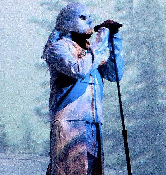 OOOOOHHH KANYE (extrait de son show à Abu Dabi)