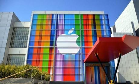 Apple devient le premier vendeur de téléphones aux USA ?