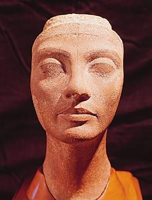 1008811-Nefertiti.jpg