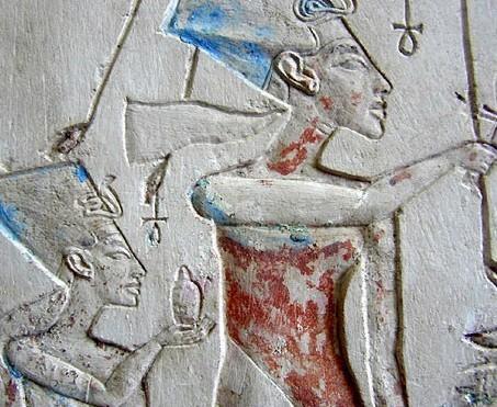 Akhenaton et Néfertiti officiant ensemble Musée du Caire