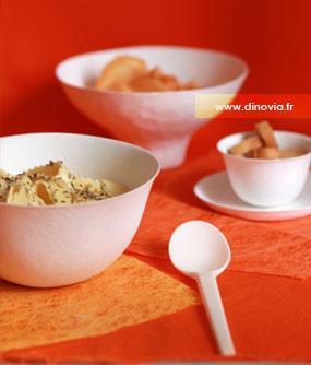 Calamars à la sétoise dans bol à pied