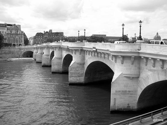 Au bout du monde, au coin de ma rue...!