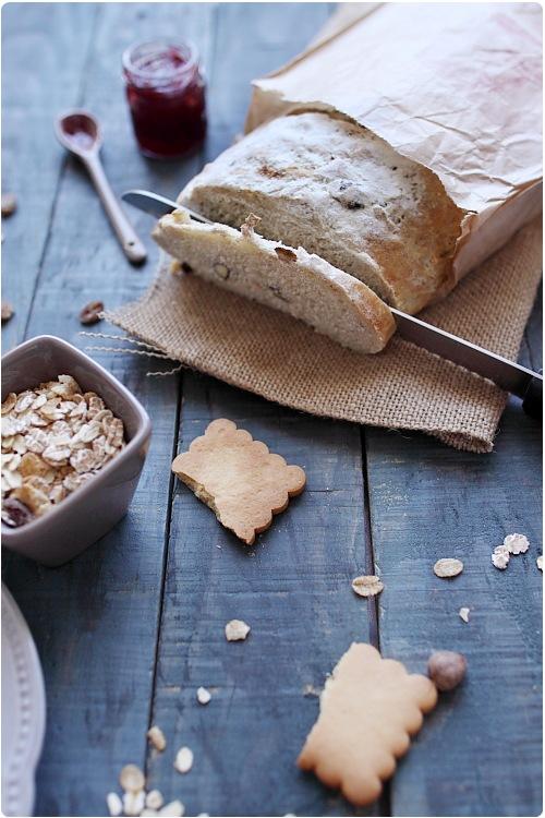 Pain au müesli noisettes et raisins secs