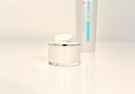 Une lotion + une pastille = un masque sur-mesure !