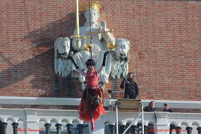 Carnaval de Venise 2013 : Le vol de l'Ange