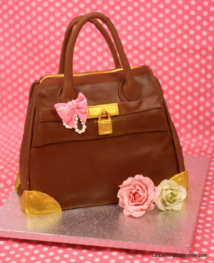 Un Gateau Sac A Main Litchi Framboise Et Pate De Chocolat Quelques Pistes Pour Vous Lancer Paperblog
