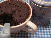 Gâteau chocolat cuire dans tasse