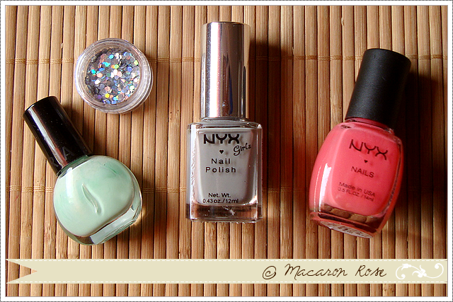 [Ongles] Gris, rose vert = 2 triangles + 1 paillette