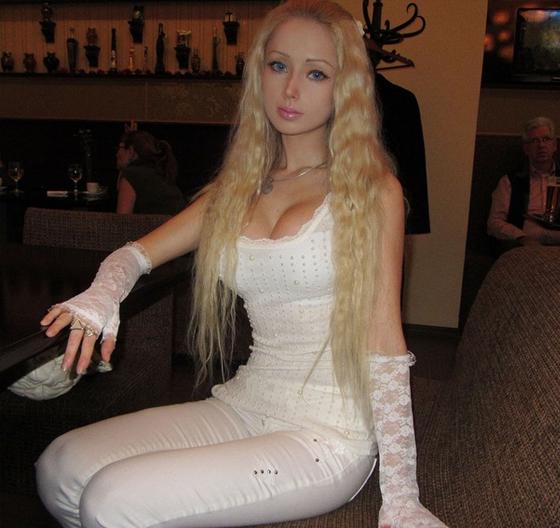 Valeria Lukyanova : La poupée Barbie russe Real Life