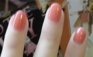 J'ai testé: le Vernis Semi-Permanent d'OPI J'ai testé: le Vernis Semi-Permanent d'OPI