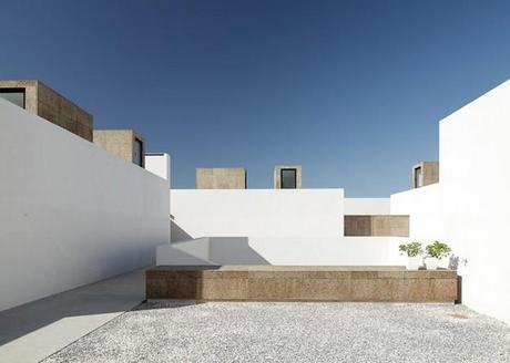 Villa extramuros by Vora Arquitectura