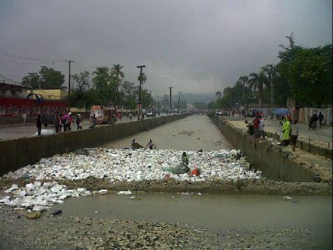 Ouragan Sandy : les images d'Haïti sous les eaux