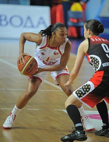 Renee-MONTGOMERY--Orenbourg-_orenbasket.ru.jpg