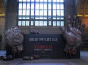 installation Walking Dead dans gare Toronto