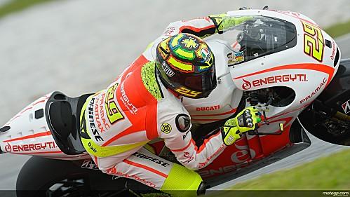 GP-2013-02-49-iannone__1gg3649_original.jpg