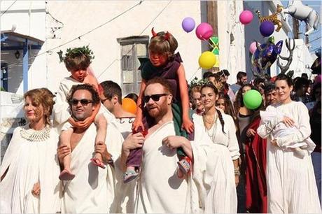 Tu honoreras ta mère et ta mère - 7