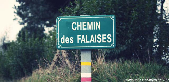 △ ▲ LOOK ON THE CLIFF △ ▲